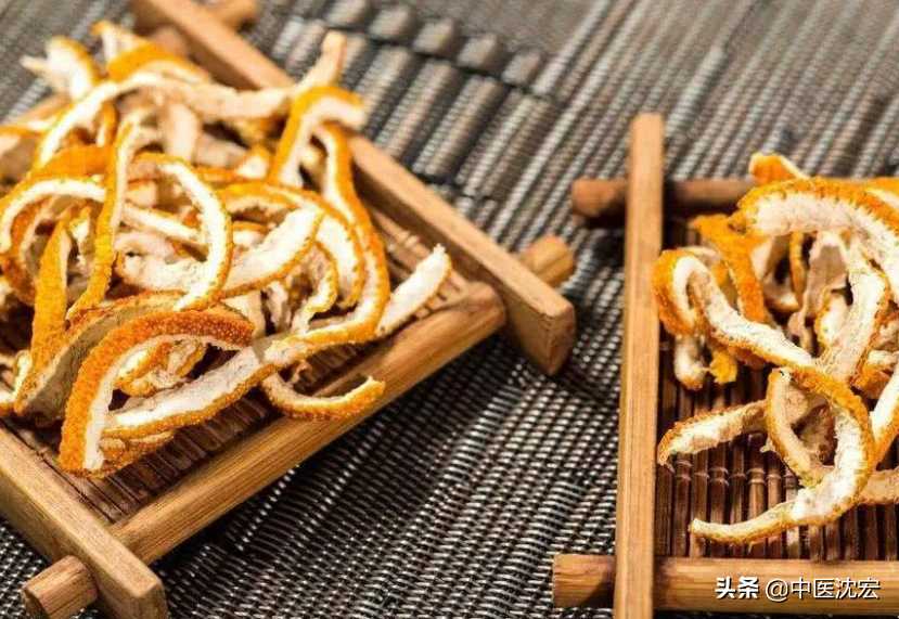一两陈皮一两金！陈皮泡水有什么功效？这5大好处请记好（一两陈皮泡十斤酒可以吗）