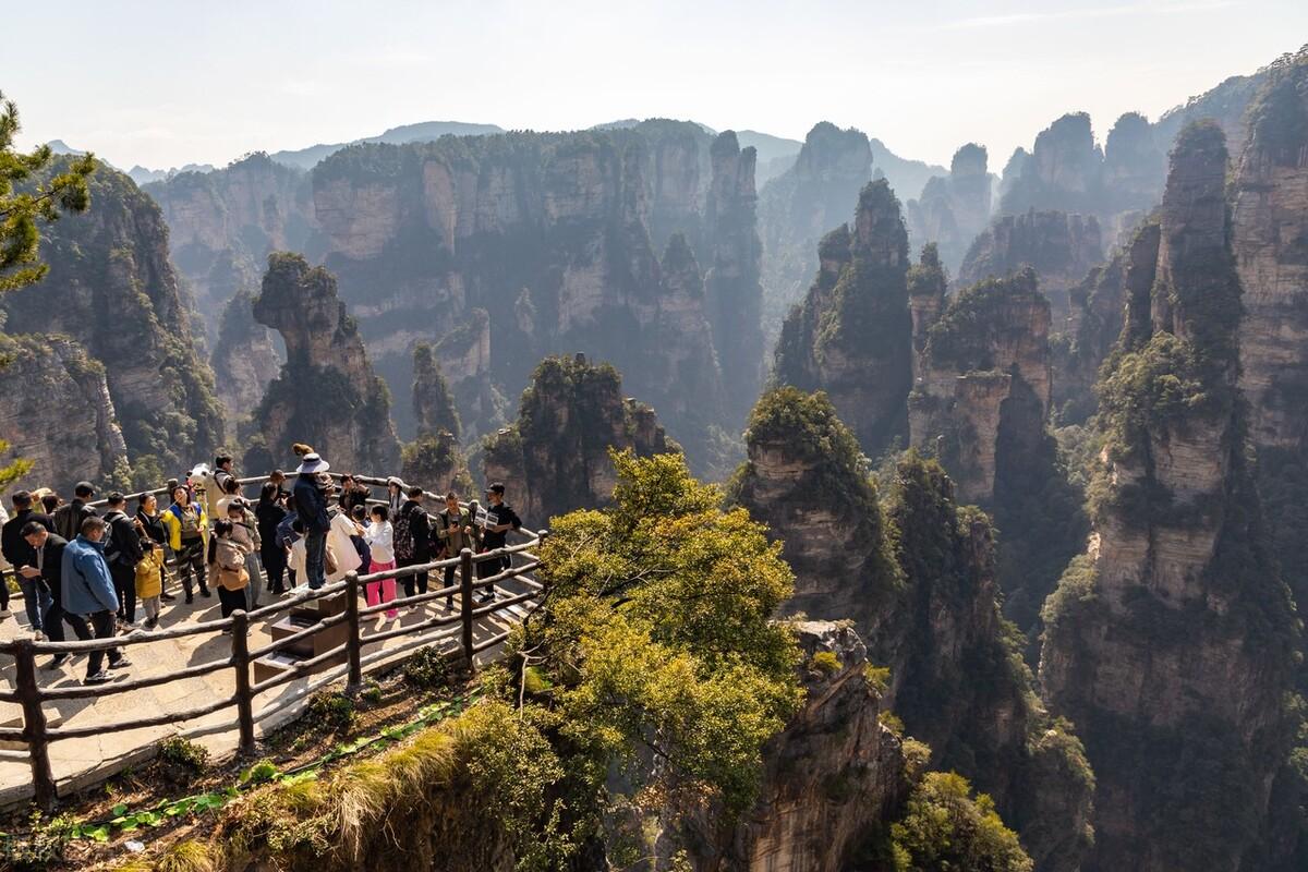 攻略 ：张家界三日游预算与行程安排详解，玩转张家界风景名胜区-张家界三日游旅游线路攻略