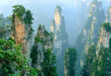 张家界旅游攻略，青山白云，喜欢自然风光的游客有福了-张家界的山水