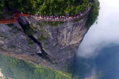 张家界旅游攻略，青山白云，喜欢自然风光的游客有福了-张家界的山水