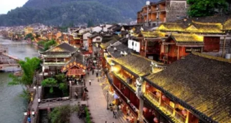 张家界旅游攻略，青山白云，喜欢自然风光的游客有福了-张家界的山水