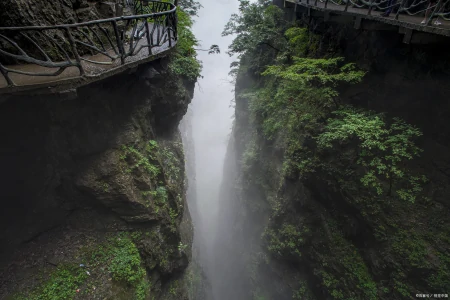 走进张家界，最实用的天门山攻略详解，体验感极佳-张家界天门山旅游攻略自由行三天