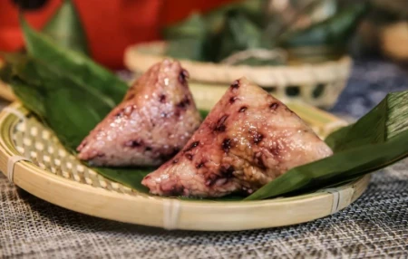 吃粽子喝什么汤比较搭配（粽子配什么汤喝比较好吃）