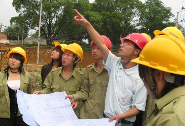 适合男生的五大专科专业，毕业很容易逆袭本科生，月入过万很容易-适合男生报考的专科院校