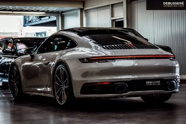 旗舰重生——全新保时捷911（992）选购选配指南（保时捷911 992多少钱）