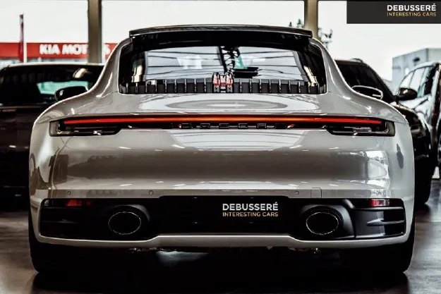 旗舰重生——全新保时捷911（992）选购选配指南（保时捷911 992多少钱）