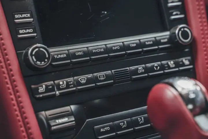 老老老款的911（997.2），还能值多少钱？（二手的911大概多少钱）