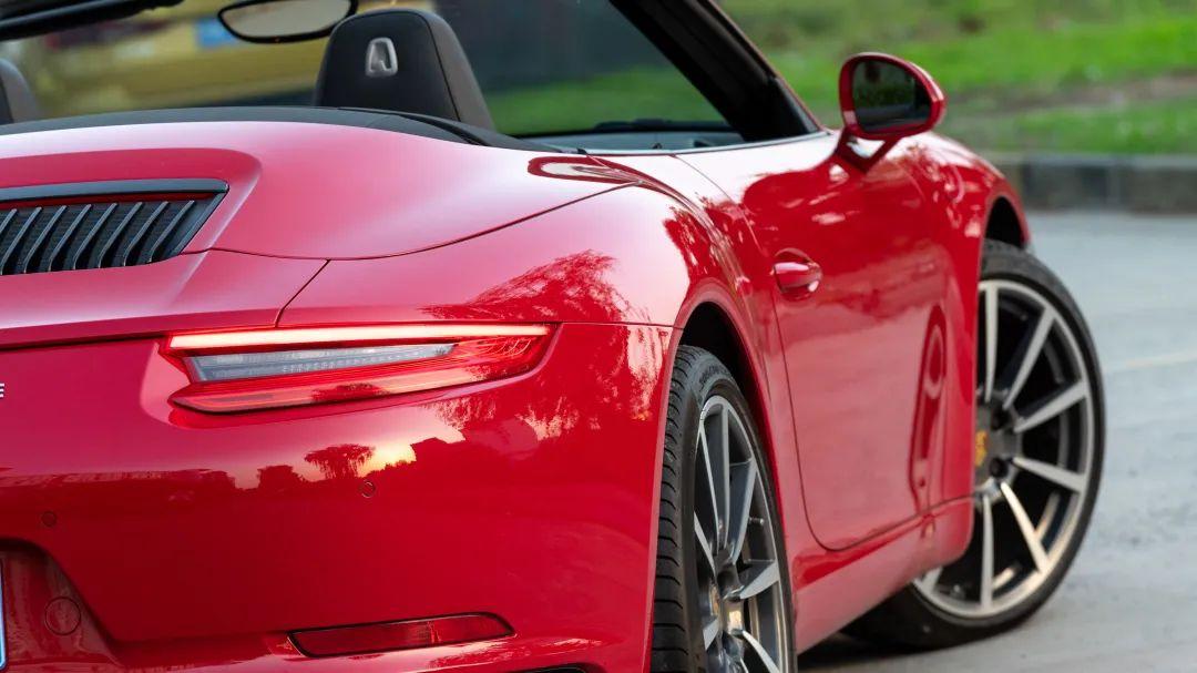从保时捷Cayman到911敞篷，这可能是“接二连三”最具实力的诠释（保时捷敞篷跑车911多少钱）