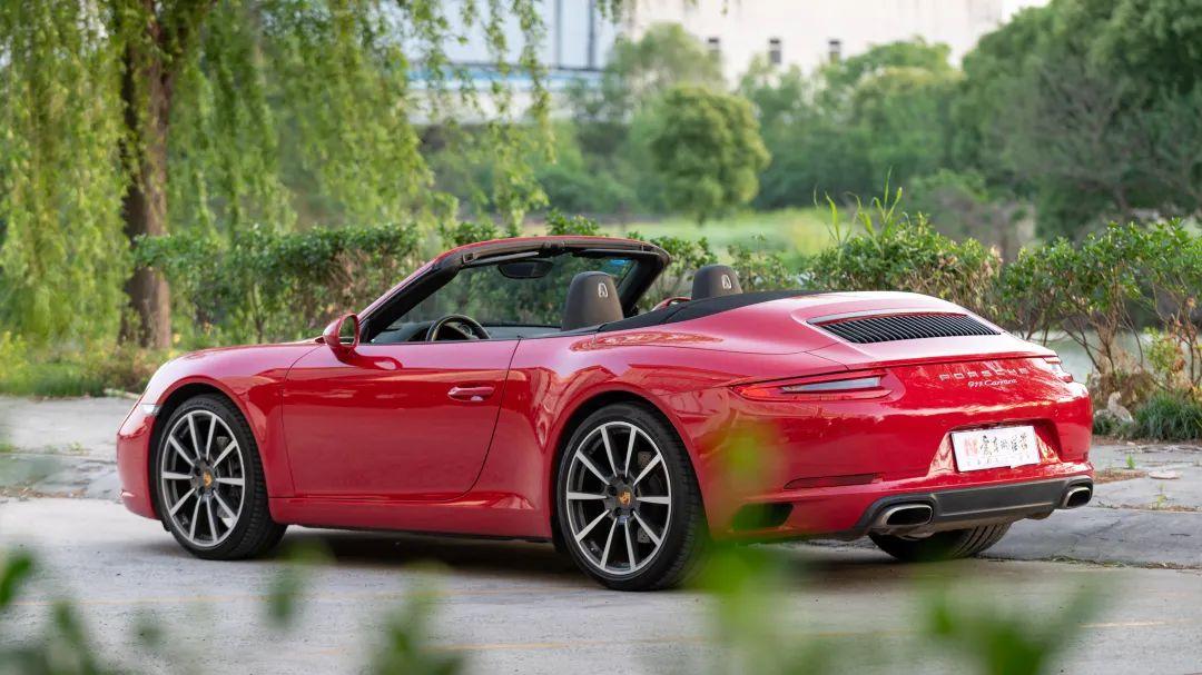 从保时捷Cayman到911敞篷，这可能是“接二连三”最具实力的诠释（保时捷敞篷跑车911多少钱）