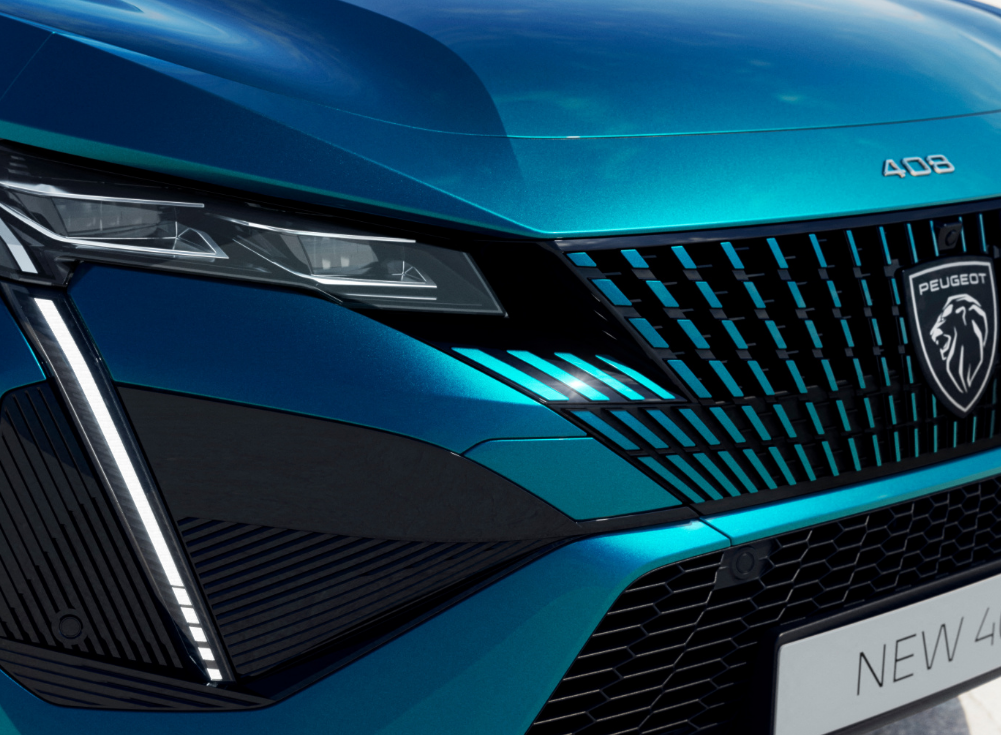 标致推出新车，长近4米7，换装全新狮子车标，内饰科技，将会国产（标致狮子公母图片）