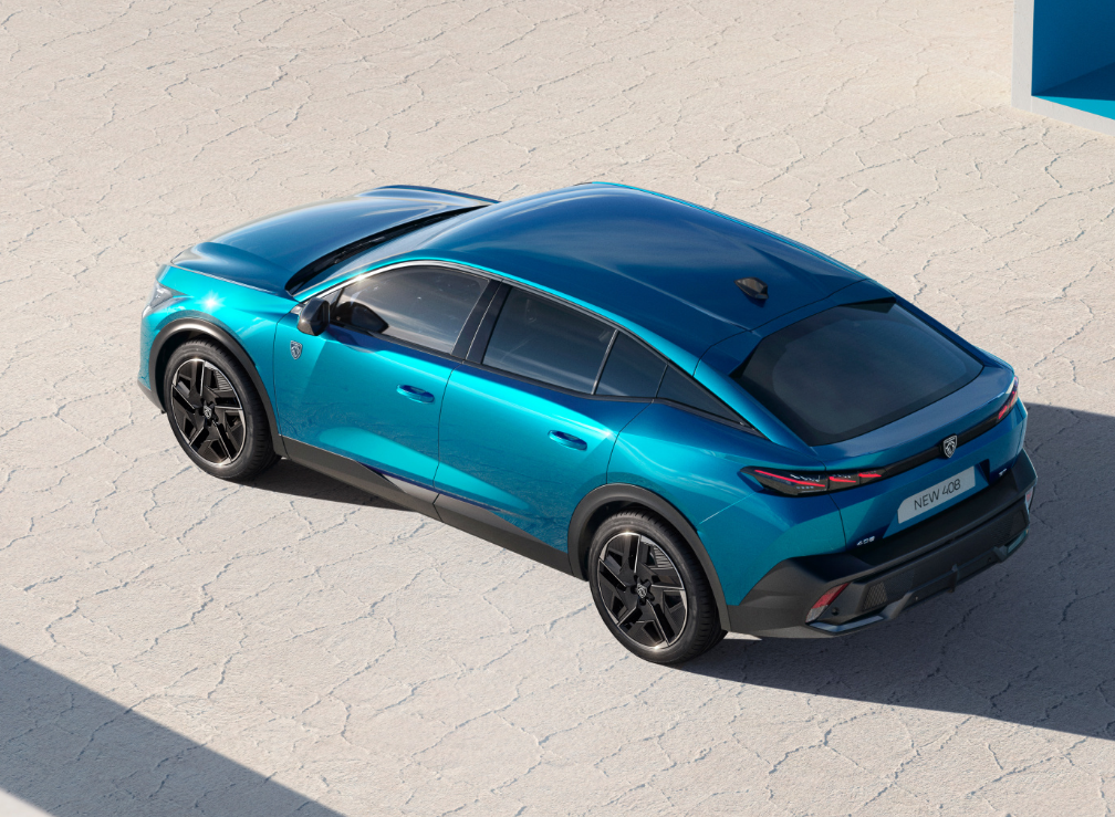 标致推出新车，长近4米7，换装全新狮子车标，内饰科技，将会国产（标致狮子公母图片）