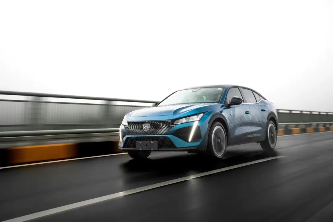 轴距2787mm，溜背造型太拉风，又一合资车将国产，目测要火！（合资溜背轿车）