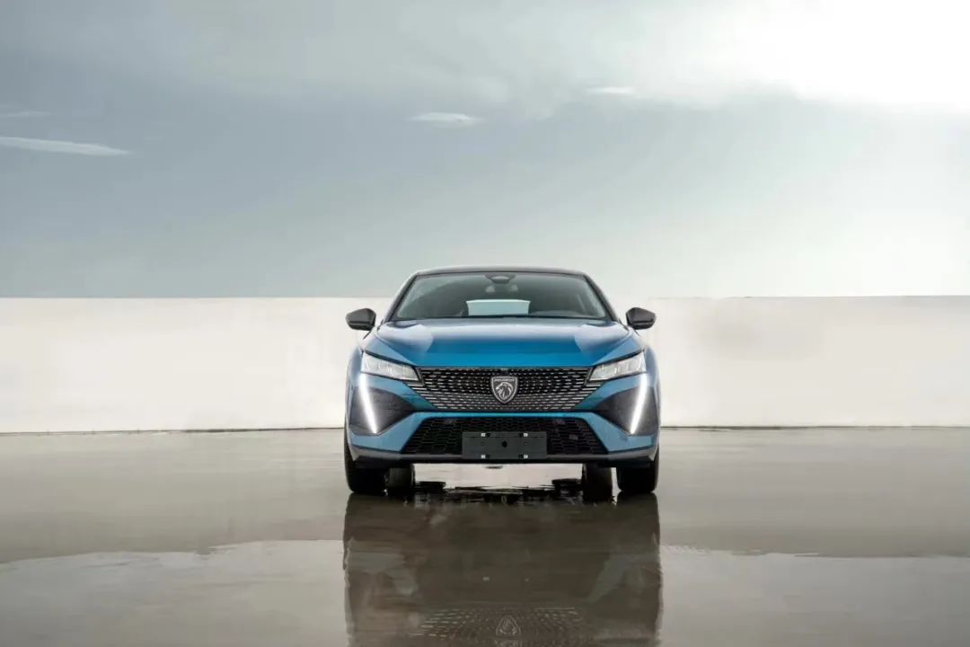 轴距2787mm，溜背造型太拉风，又一合资车将国产，目测要火！（合资溜背轿车）