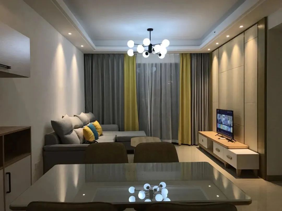 「照明」客厅装什么灯效果好？-简约风格客厅装什么灯比较好看