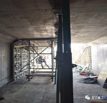 综合城市管廊大热想转做管廊？那么结构快速施工技术可以先了解（城市综合管廊的优势）