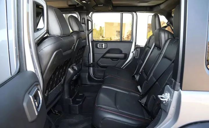 最新牧马人下午刚上市 多少人不敢再爱……（牧马人什么时候出2020款车）