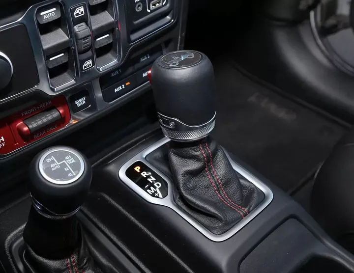 最新牧马人下午刚上市 多少人不敢再爱……（牧马人什么时候出2020款车）