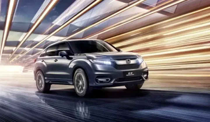 福特推4款新车，没了V6的牧马人还能叫牧马人吗？（福特猛禽 牧马人图片高清）