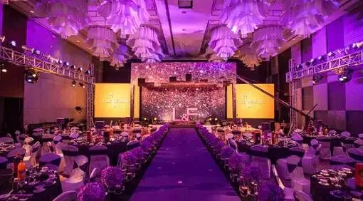 2018青岛星级酒店婚宴最新价格表，最贵8950一桌！-青岛各大酒店婚宴价格