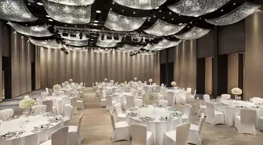 2018青岛星级酒店婚宴最新价格表，最贵8950一桌！-青岛各大酒店婚宴价格