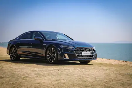 奥迪A7L——挑战极限，引领风潮！（sportback奥迪a7）