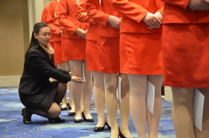 撕X | 五星级酒店摆婚宴，办满月的各种套路都在这了！办不办你自己看～-酒店满月宴菜单