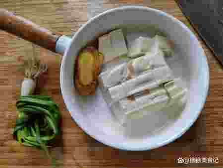 立春后，多给孩子喝这汤，提高记忆力强健骨骼，孩子长得快又聪明（煲什汤提高小孩抵抗力）