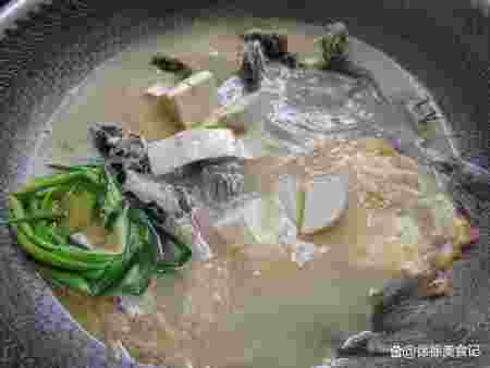 立春后，多给孩子喝这汤，提高记忆力强健骨骼，孩子长得快又聪明（煲什汤提高小孩抵抗力）