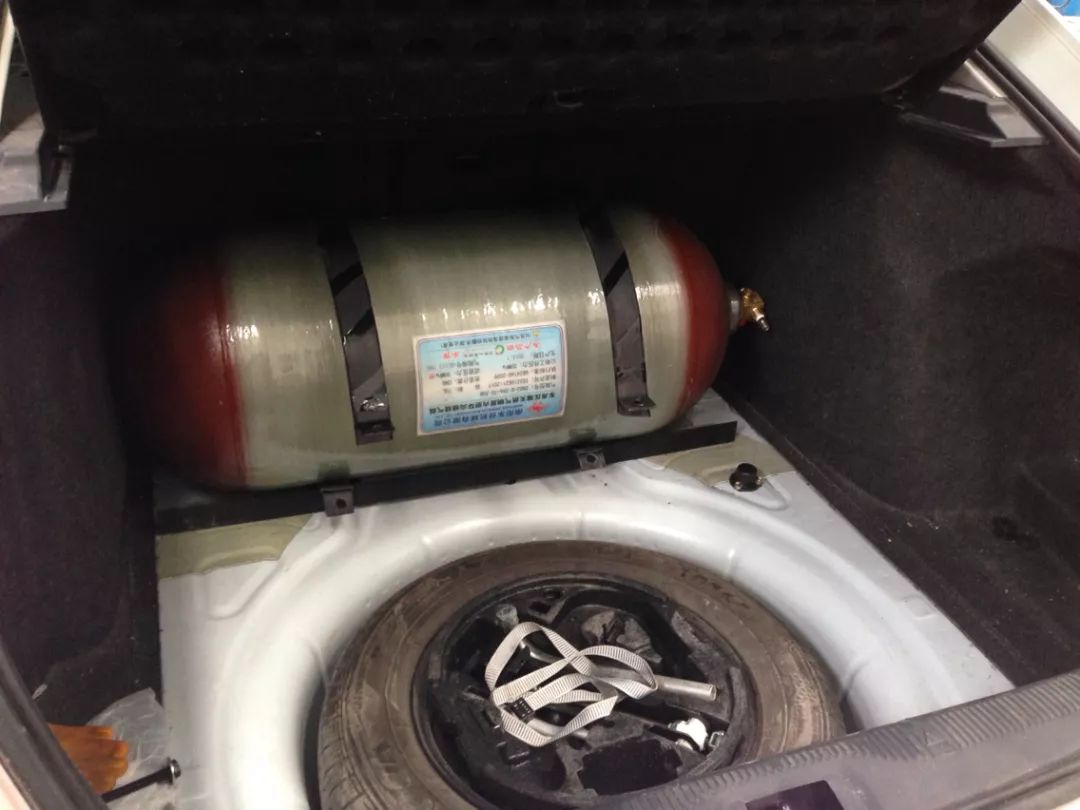 【老陈问答】为什么不建议汽车油改气？看完才知道百害无一利-汽车油改气好吗?