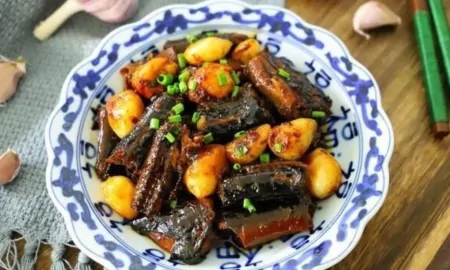 要想孩子长到一米八，多给孩子吃这菜，胜过吃钙片，增强免疫力（如何让孩子长到一米八）