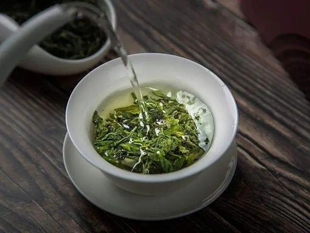 牙疼怎么办立刻止痛有什么办法呢？教你一分钟快速止疼的方法-牙疼如何能快速止疼