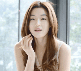 女人过了30岁，护肤品该用紧致还是抗皱？-30岁用紧致护肤品会老得更快吗