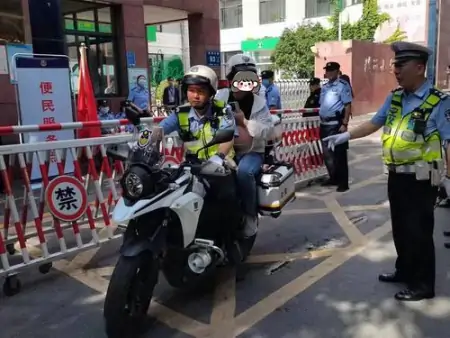 还是出现：准考证忘带、走错考场、身份证丢失……（准考证上没有考场怎么办?）