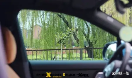 夏天开车又晒又热，新车怎么选隔热太阳膜？窗膜颜色越深越好吗？（汽车隔热太阳膜多少钱）