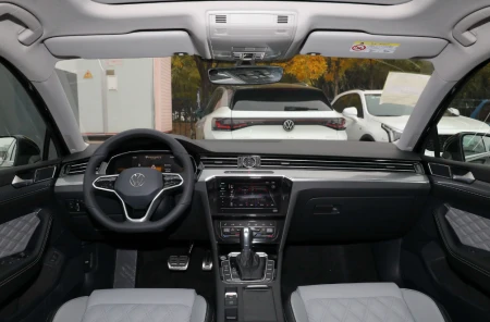 别乱买！B级轿车质量榜更新：雅阁第3，迈腾第7，红旗H5君威上榜（b级轿车大比拼视频）