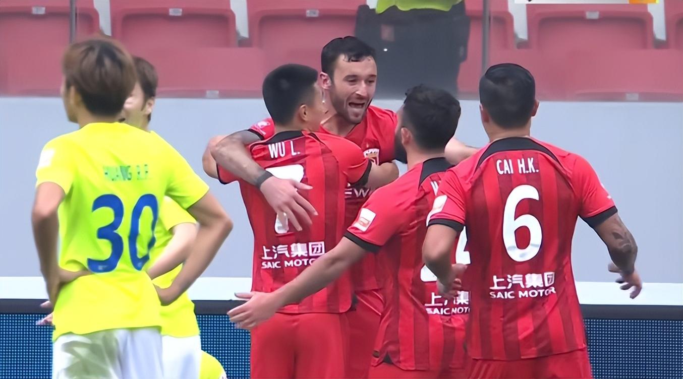 武磊87分钟绝杀！中超刺激1战：海港2-0到3-2，国脚染红（武磊在上港）