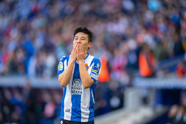 独家专访｜绝杀进球后，武磊说：我不甘心，绝不放弃留洋（武磊绝平）