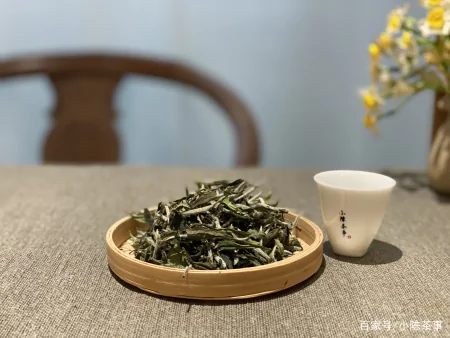 高档礼盒的老白茶，可以长期收藏吗？内行人直言，藏茶没这么简单-老白茶包装盒