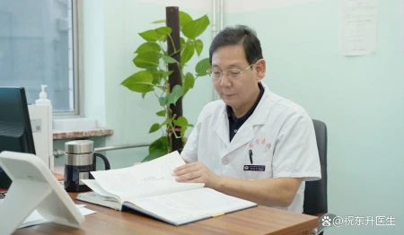 小拉皮提升反馈，恢复34天素颜，术前术后状态对比分析-做小拉皮手术视频