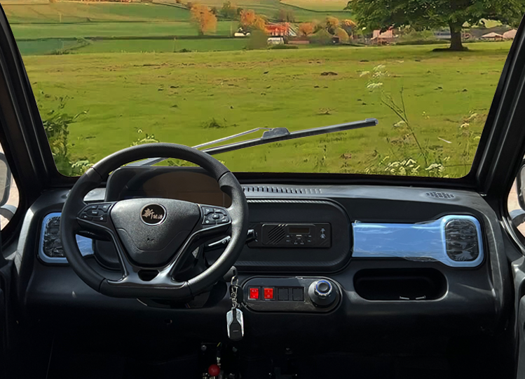 适合老年人的3款电动四轮车，有空调，能接娃，起步价不到5000元（老年电动4轮车哪个品牌好点）