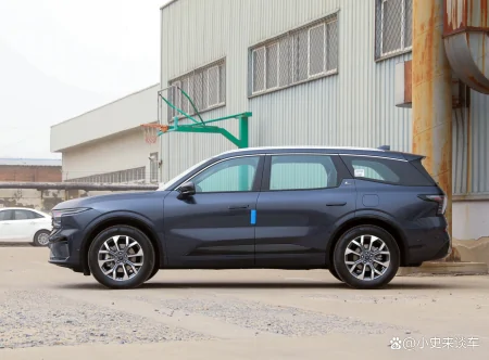 美系混动大尺寸SUV即将上市，车长5米配大七座布局，搭载2.0T四驱-美国混合动力汽车