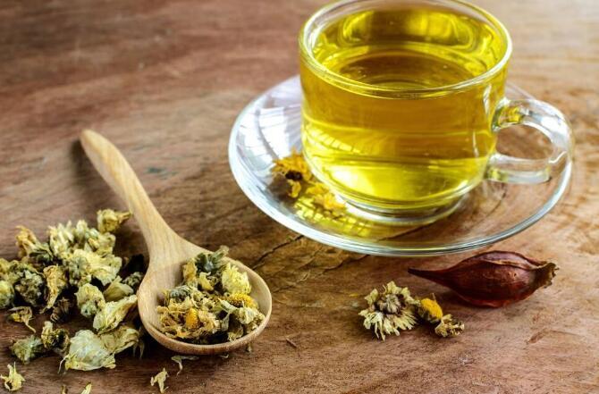 常喝菊花茶的功效和作用-常喝菊花茶有什么好处和坏处