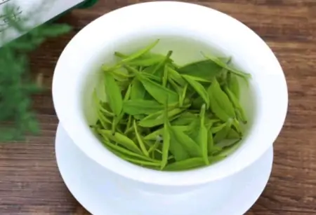 每天喝白酒，对血脂有什么影响？想要血脂稳定，可多喝5种茶水-白酒影响血脂吗