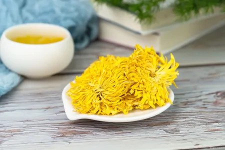 蒲公英和它是“最佳搭档”，坚持泡水喝，肝变净了，人也更年轻了-蒲公英与什么搭配泡水喝最佳?