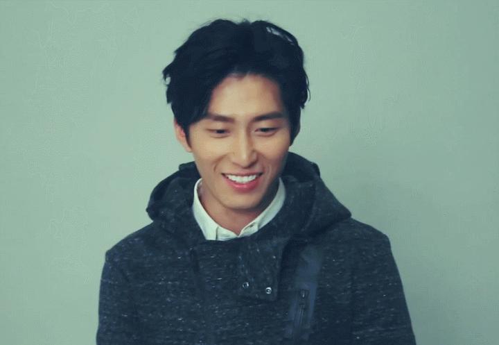 窦骁的美图或搞怪图有哪些？-窦骁帅照