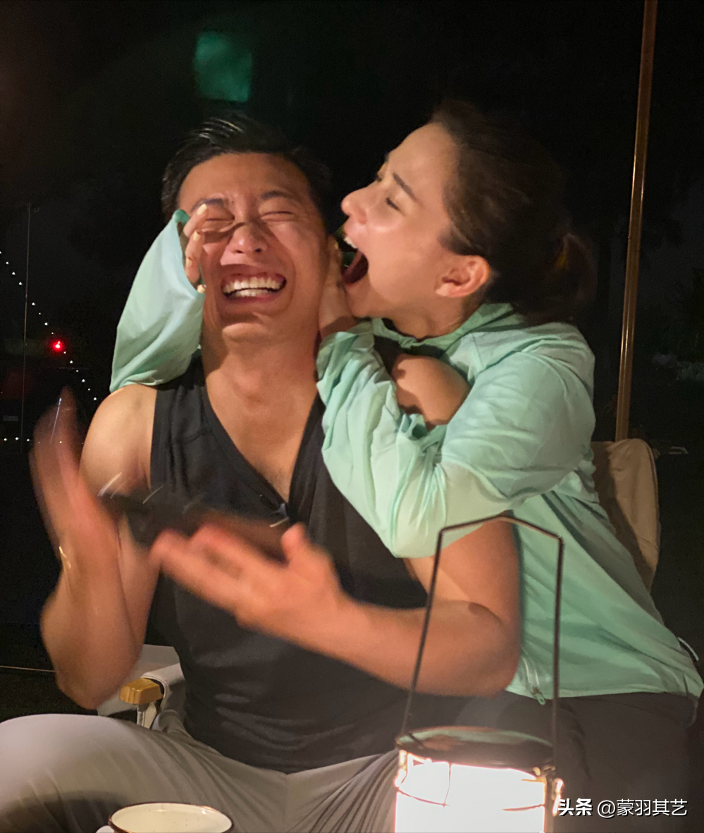 何超莲闺蜜詹子晴，一句“人帅那个大”，戳穿赘婿窦骁的豪门尴尬-何超莲是谁呀