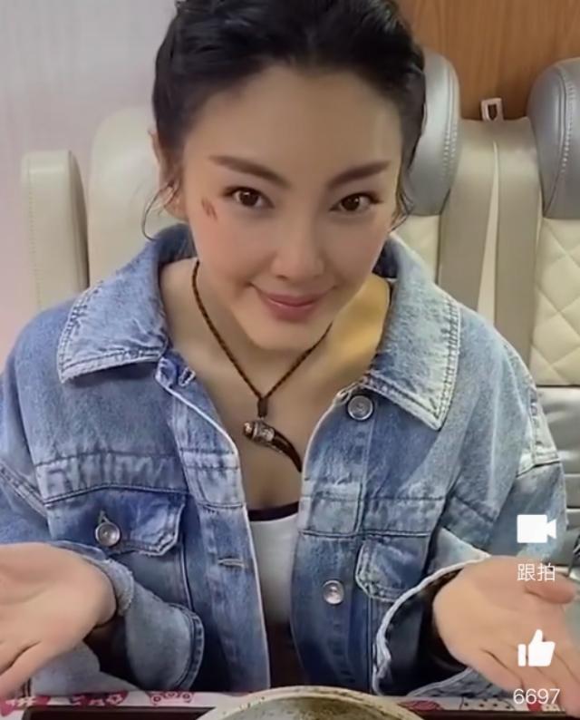 不做刀下八爪鱼！张雨绮首当其冲，愤怒全在令人胆寒的咔嚓声里！