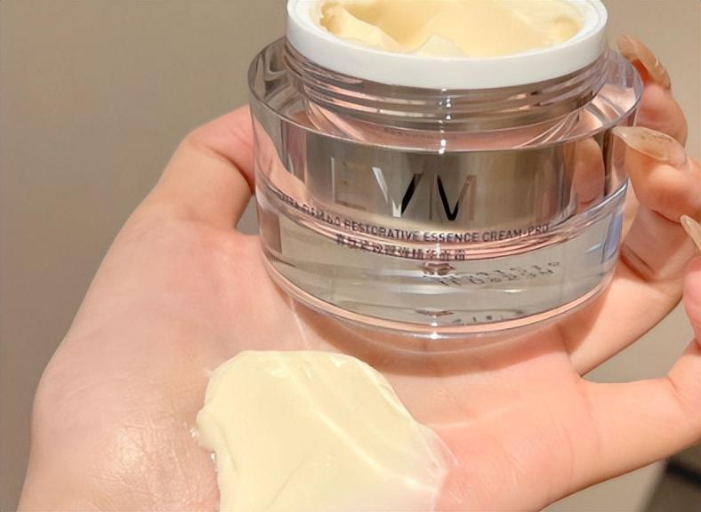 买前必看——35+护肤抗老抗衰大盘点!（抗衰老护肤品排行榜前十）