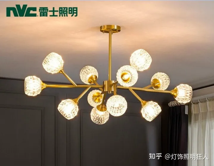 家装客厅吊灯选什么材质的好呢？-客厅吊灯装什么款式好