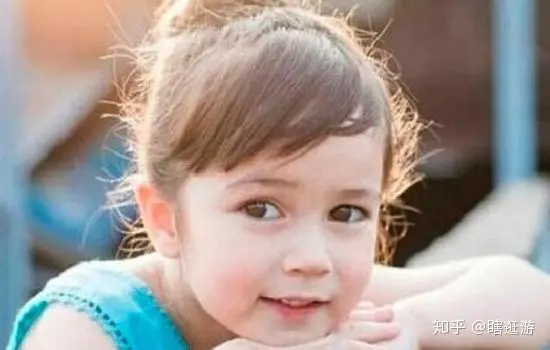 木北造型:儿童表演发型如何盘发-儿童演出盘发